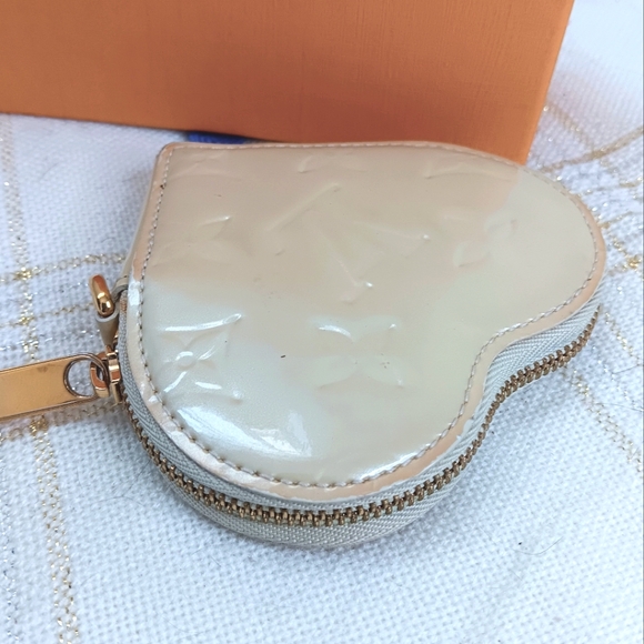 LOUIS VUITTON Monogram Vernis Portomone Cool Coin Purse Heart Case M91479 - Picture 8 of 17